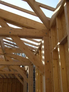 Détail d’une charpente bois traditionnelle